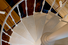 A spiral staircase Lv.04. 2012