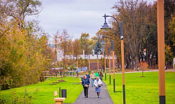 park-pevcheskoe-pole-v-poselke-dubrovitsy-g-o-podolsk-mo