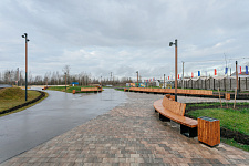 "Zima-Leto" Park in Metallostroy, Spb