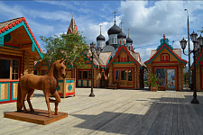 Patinated lights in Moscow, 2020