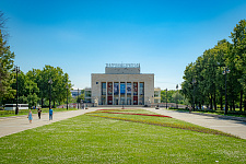 Teatr Yunykh Zriteley, St Petersburg, 2023