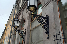 Restoration of sconces on FLOUR side street in St. Petersburg, 2021