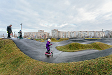 "Zima-Leto" Park in Metallostroy, Spb
