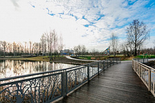 "Zima-Leto" Park in Metallostroy, Spb