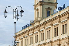 Landscaping areas at three stations, as well as Kiev and Paveletskaya Station, Moscow