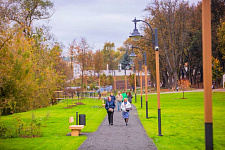 park-pevcheskoe-pole-v-poselke-dubrovitsy-g-o-podolsk-mo