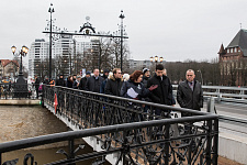 Reconstruction of the wooden bridge, Kaliningrad. 2017
