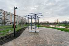 "Zima-Leto" Park in Metallostroy, Spb