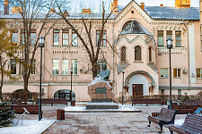 Accomplishment of territory FGBU "Natshirurgii them. AV Vishnevsky "