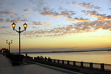Embankment of the Volga River, in September 2011, Samara