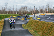 "Zima-Leto" Park in Metallostroy, Spb