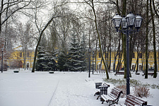 Square on the Red Str. and "City Garden" in Kolpino